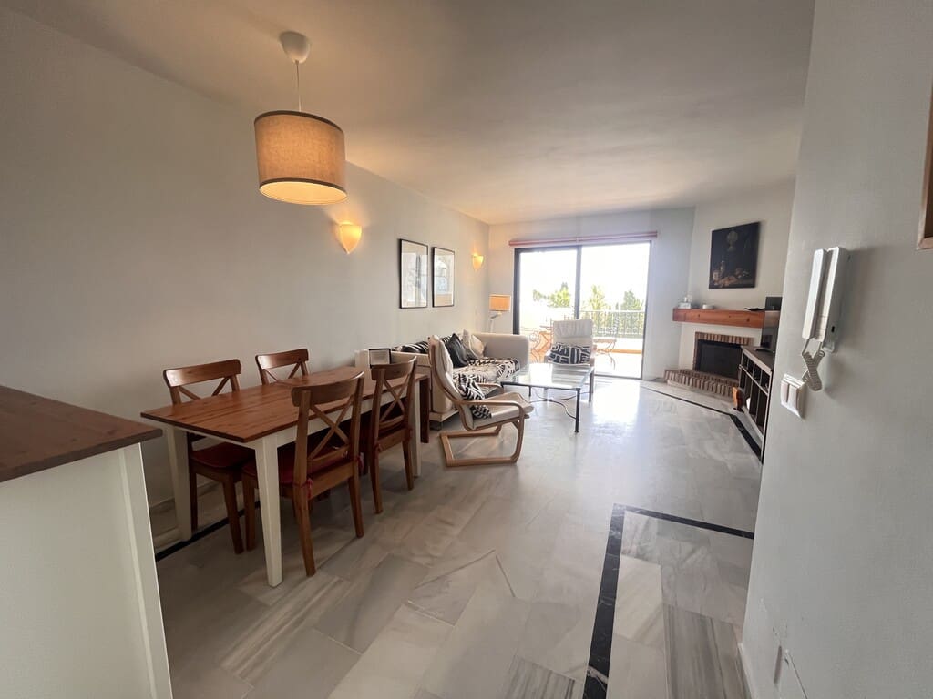 3 bedroom Apartment for rent in Marbella with pool garage - € 2,300 (Ref: 9969331)