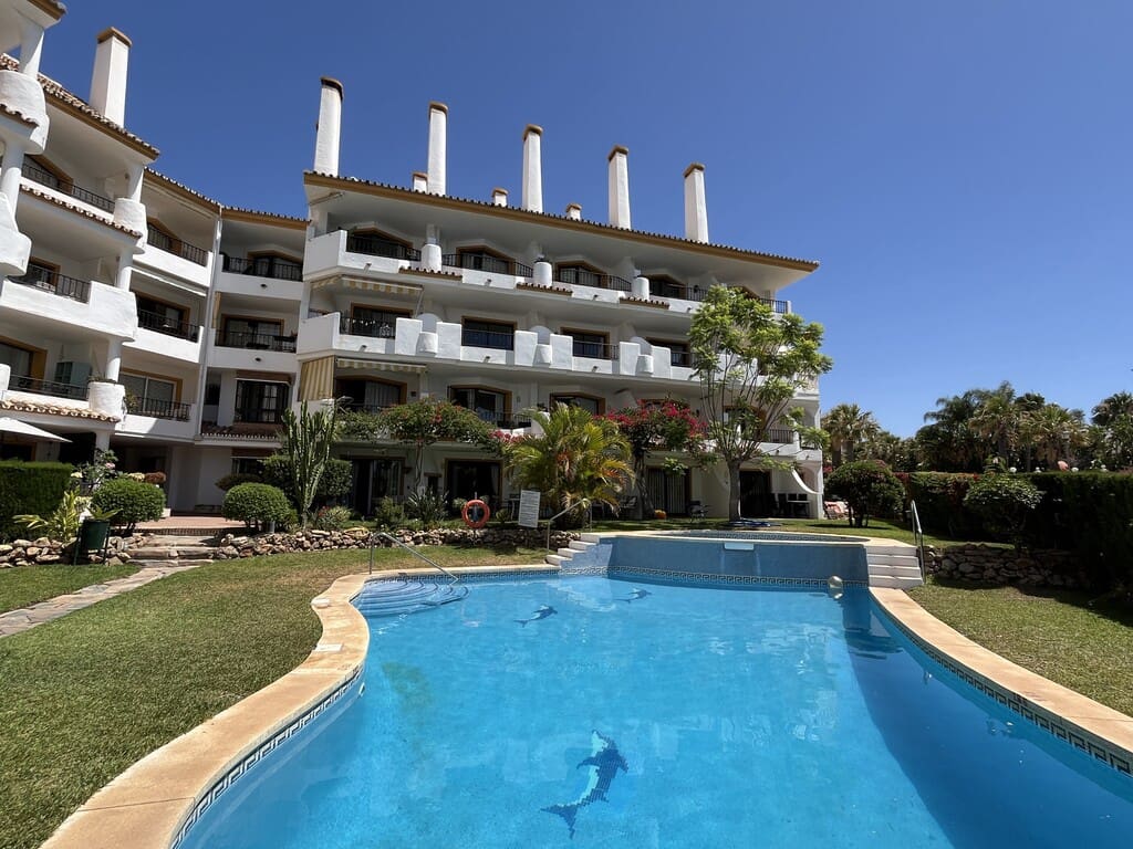 3 bedroom Apartment for rent in Marbella with pool garage - € 2,300 (Ref: 9969331)