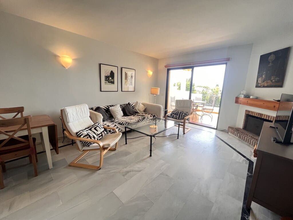 3 bedroom Apartment for rent in Marbella with pool garage - € 2,300 (Ref: 9969331)