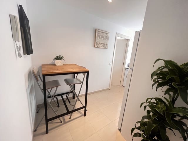 Studio til leie i Marbella Centro, Marbella - € 1 200 (Ref: 9976867)