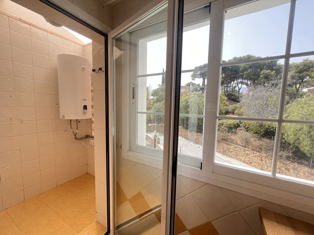 3 soverom Penthouse til leie i Rio Real med svømmebasseng garasje - € 2 200 (Ref: 9976868)