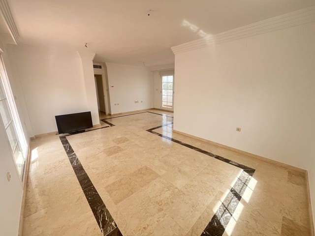 3 camera da letto Attico da affittare in Río Real, Marbella - 2.200 € (Rif: 9976868)