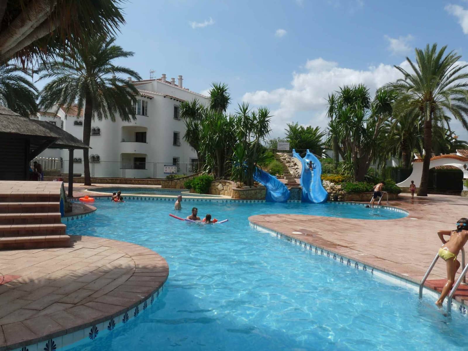 3 soveværelse Bungalow til salg i Denia med swimmingpool garage - € 310.000 (Ref: 10042321)