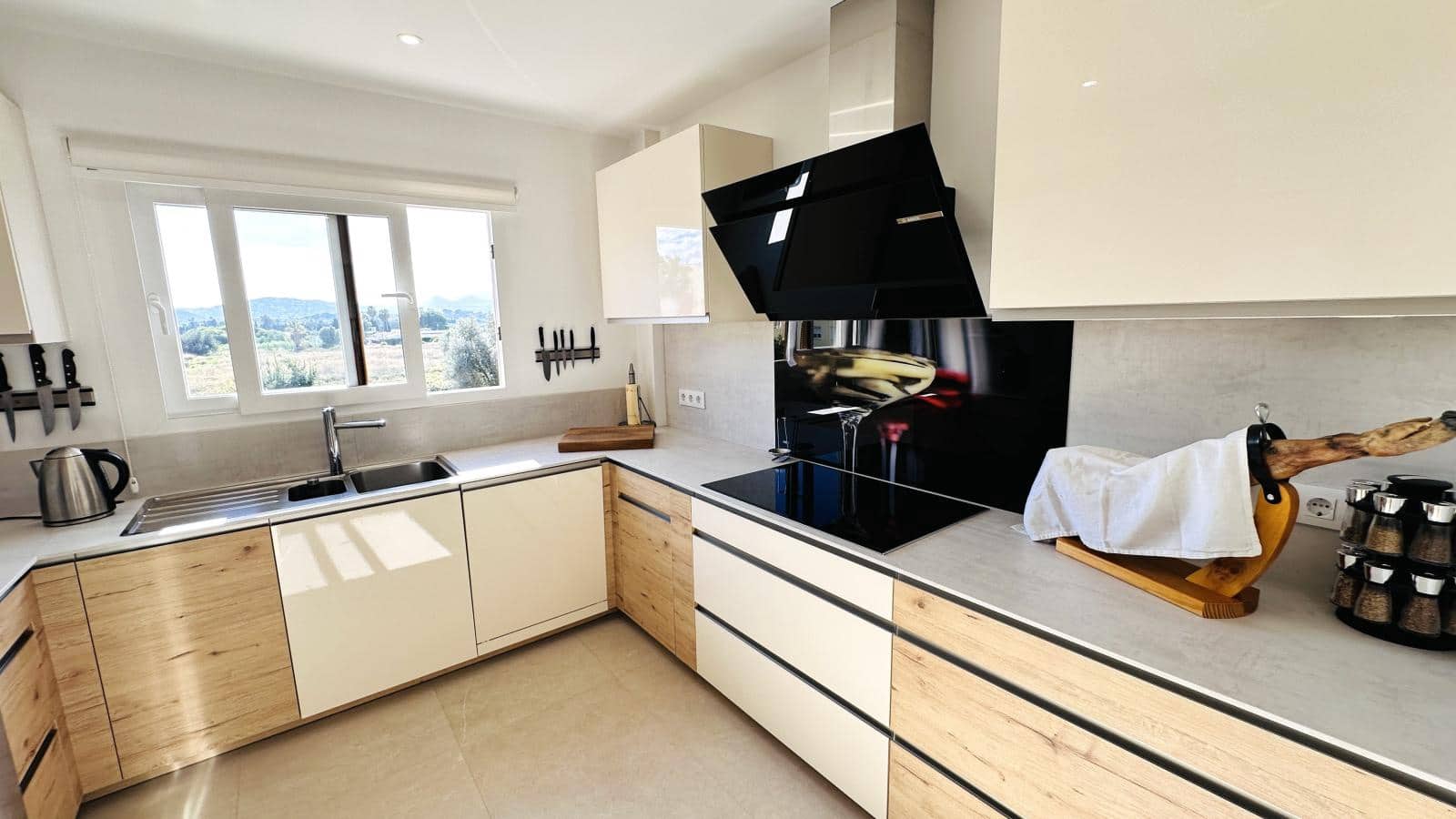 4 sypialnia Penthouse na sprzedaż w Denia z basenem garażem - 659 000 € (Ref: 10044149)