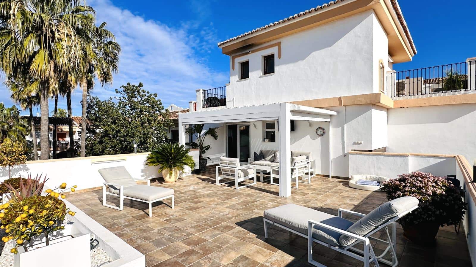 4 sypialnia Penthouse na sprzedaż w Denia z basenem garażem - 659 000 € (Ref: 10044149)