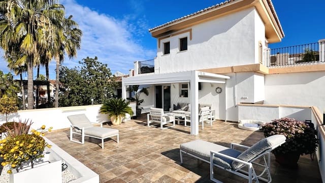 4 chambre Penthouse à vendre à Las Marinas / Les Marines, Dénia avec piscine garage - 659 000 € (Ref: 10044149)