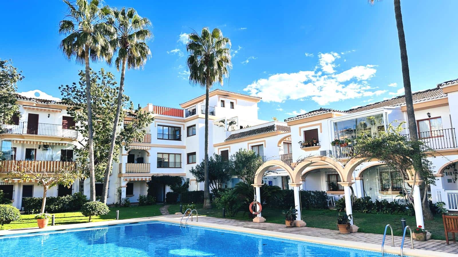 4 sypialnia Penthouse na sprzedaż w Denia z basenem garażem - 659 000 € (Ref: 10044149)