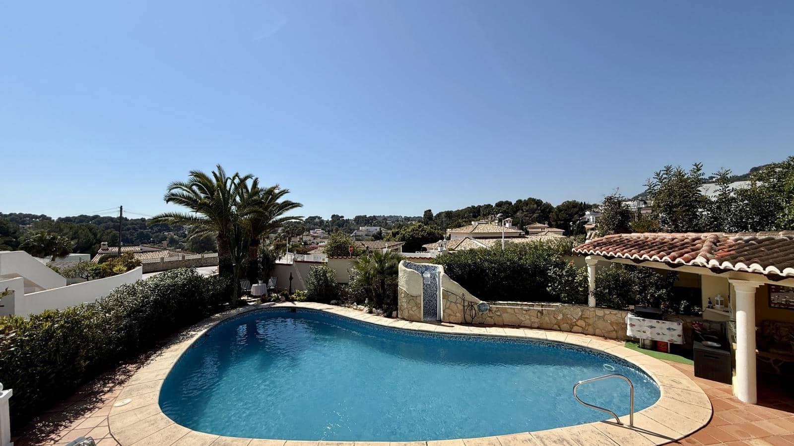 4 soveværelse Villa til salg i Moraira med swimmingpool garage - € 845.000 (Ref: 10044150)