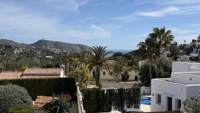 4 soveværelse Villa til salg i Moraira, Teulada-Moraira med swimmingpool garage - € 845.000 (Ref: 10044150)