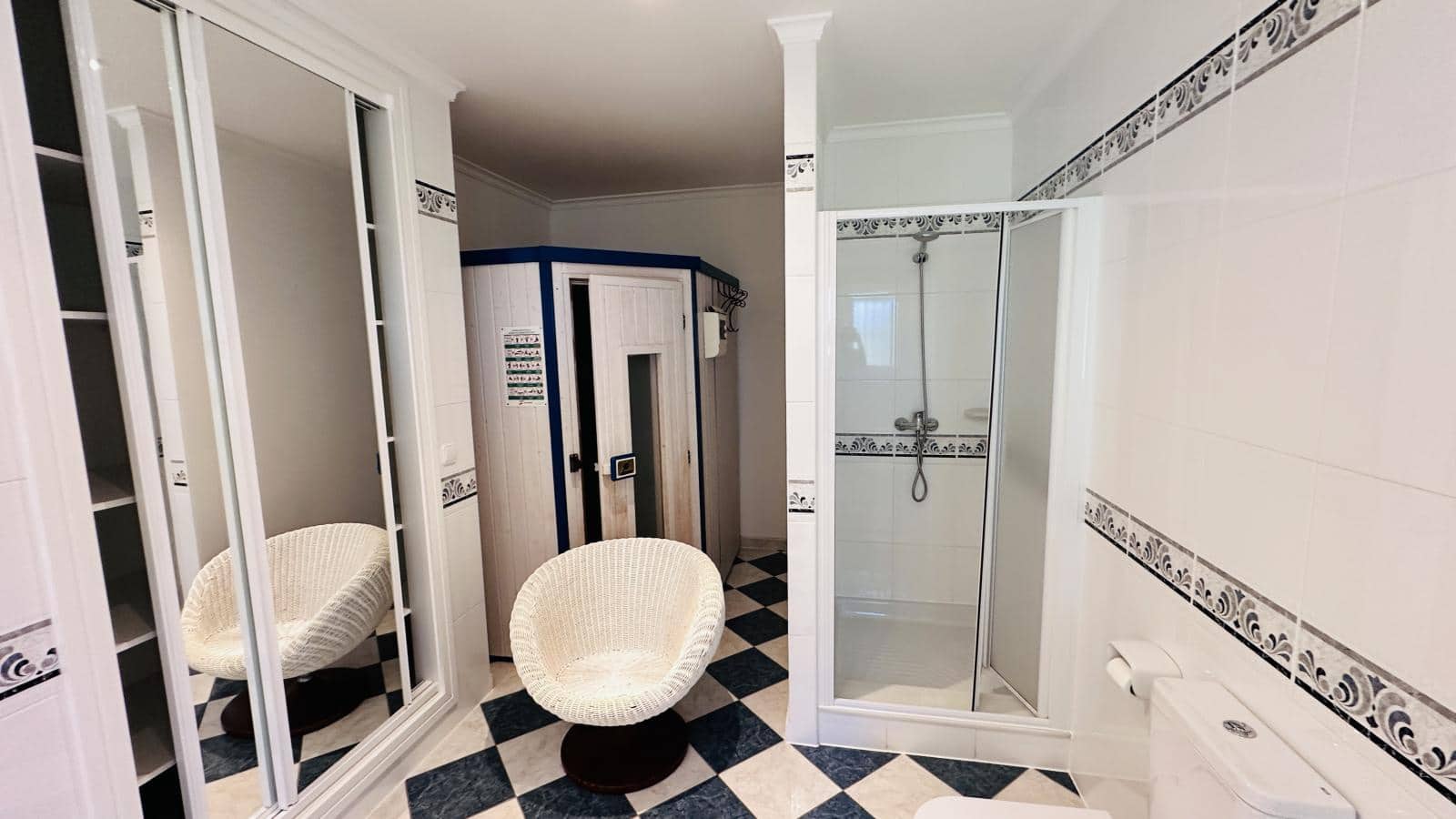 4 Zimmer Villa zu verkaufen in Denia mit Pool Garage - 890.000 € (Ref: 10044151)