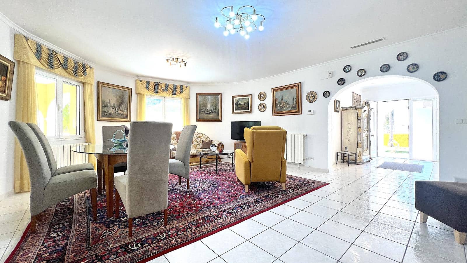 4 Zimmer Villa zu verkaufen in Denia mit Pool Garage - 890.000 € (Ref: 10044151)
