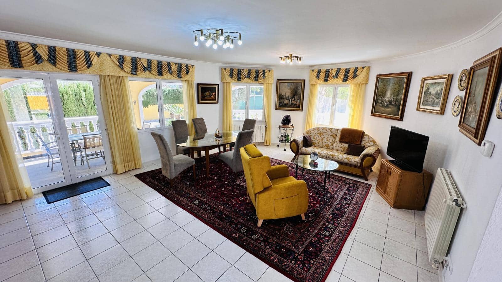 4 Zimmer Villa zu verkaufen in Denia mit Pool Garage - 890.000 € (Ref: 10044151)
