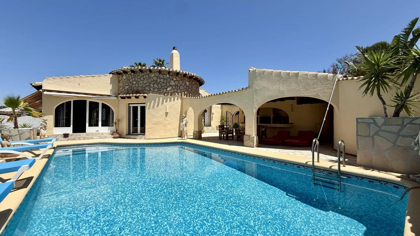 4 camera da letto Villa in vendita in Pego con piscina - 790.000 € (Rif: 10044153)