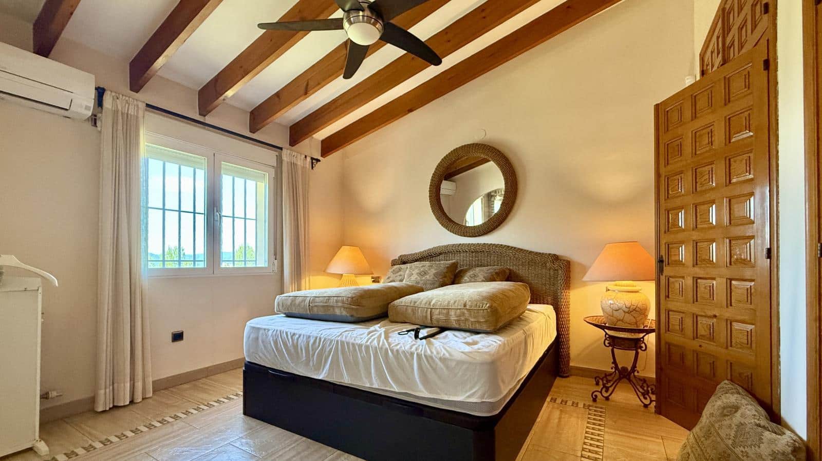 4 camera da letto Villa in vendita in Pego con piscina - 790.000 € (Rif: 10044153)