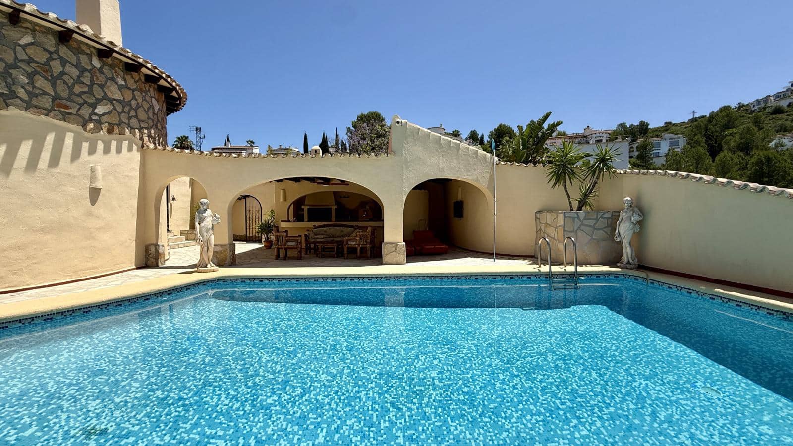 4 camera da letto Villa in vendita in Pego con piscina - 790.000 € (Rif: 10044153)