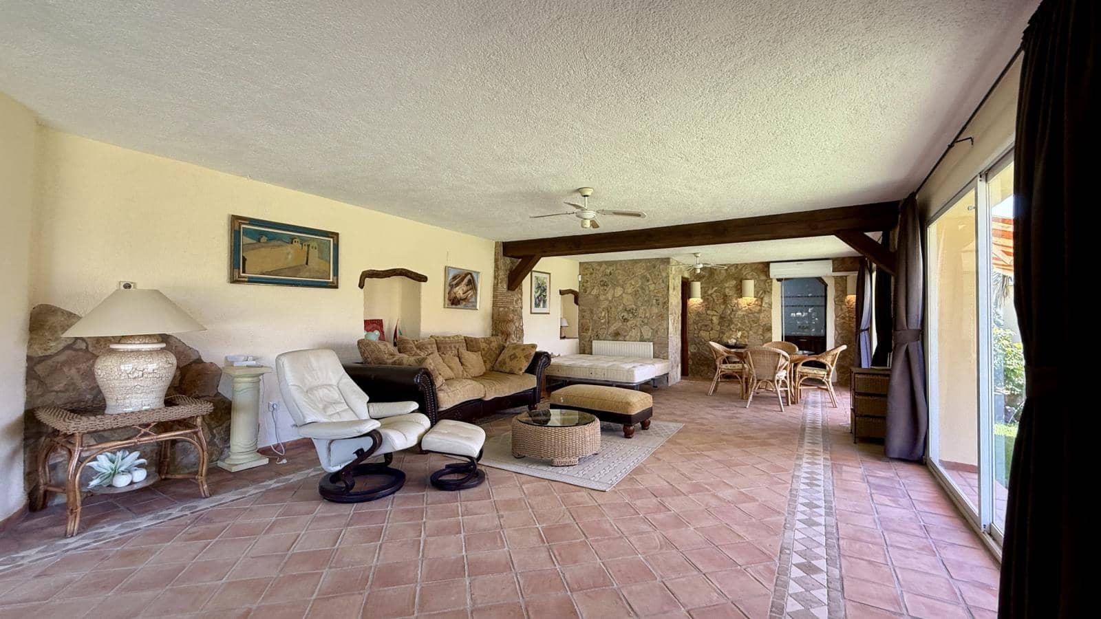 4 camera da letto Villa in vendita in Pego con piscina - 790.000 € (Rif: 10044153)