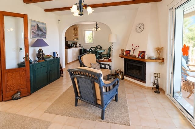 Chalet de 3 habitaciones en Pedreguer en venta con piscina garaje - 525.000 € (Ref: 10070299)
