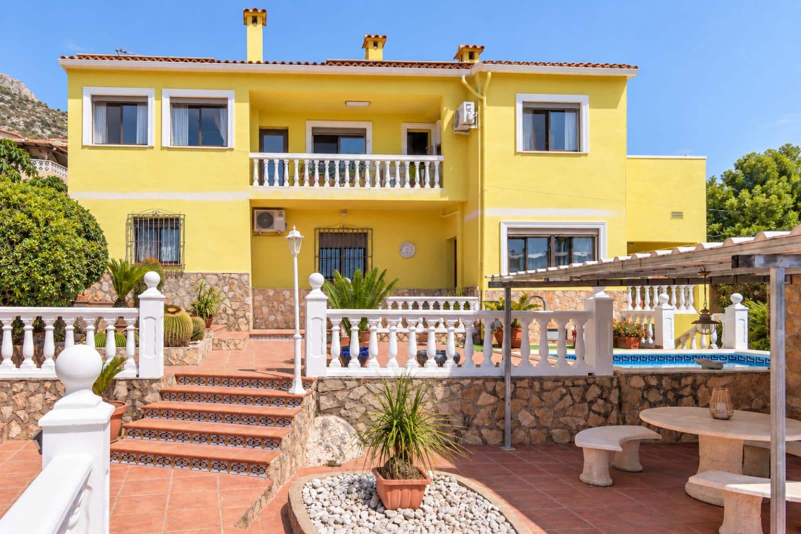 3 soveværelse Villa til salg i Tormos med swimmingpool garage - € 475.000 (Ref: 10138976)