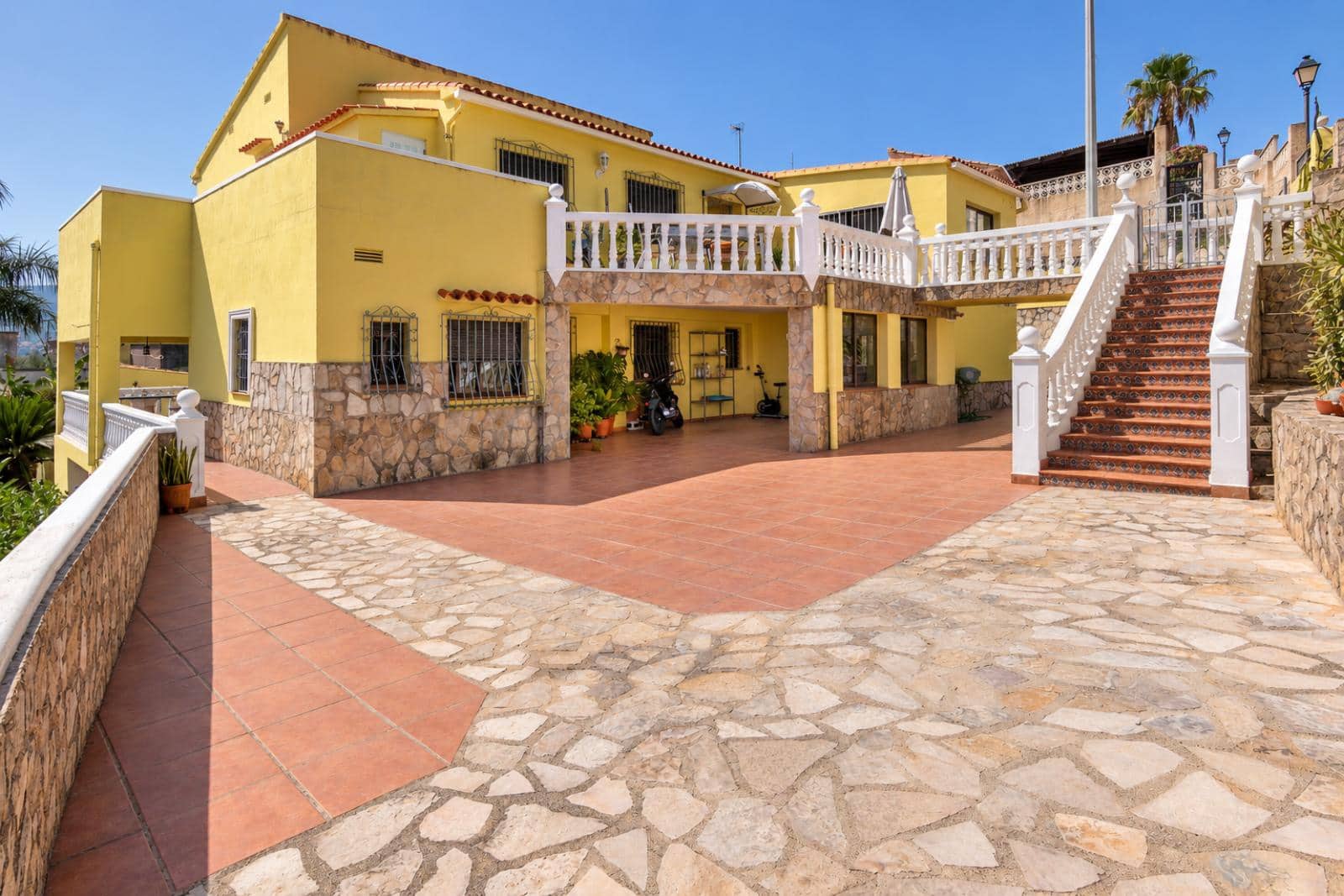 3 soveværelse Villa til salg i Tormos med swimmingpool garage - € 475.000 (Ref: 10138976)