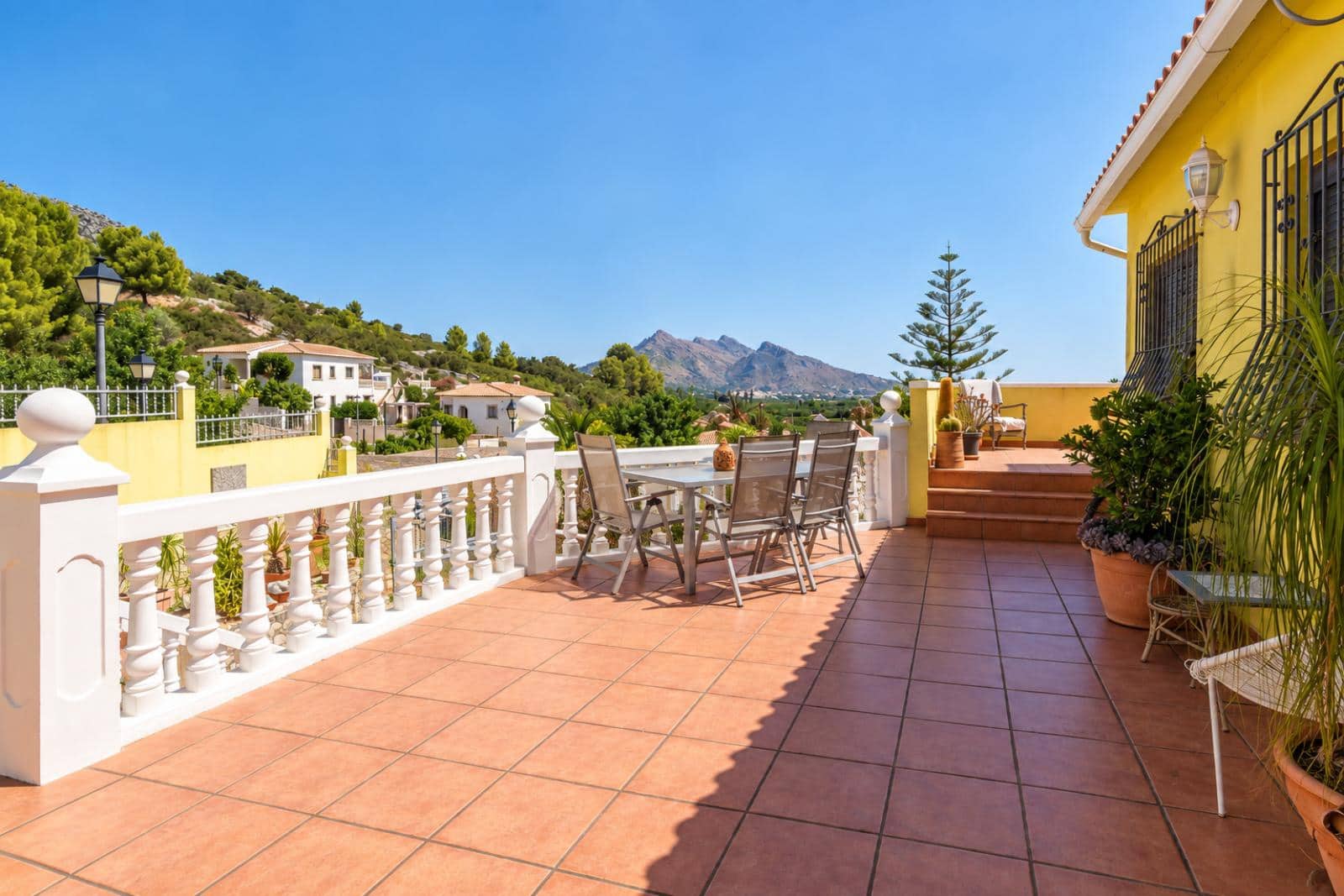 3 soveværelse Villa til salg i Tormos med swimmingpool garage - € 475.000 (Ref: 10138976)