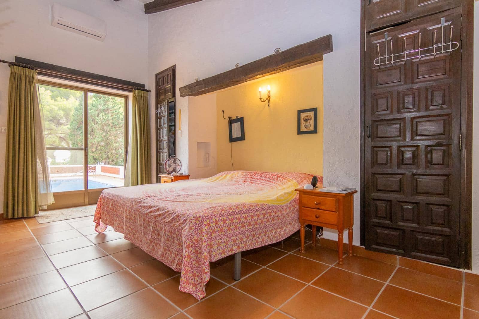 4 Zimmer Villa zu verkaufen in Denia mit Pool Garage - 725.000 € (Ref: 6573764)