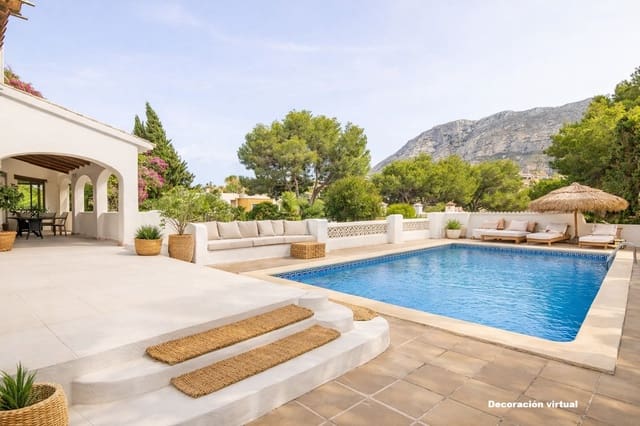 4 quarto Moradia para venda em Dénia com piscina garagem - 725 000 € (Ref: 6573764)