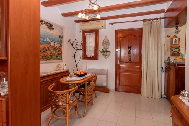 4 sypialnia Willa na sprzedaż w Sanet i Negrals z basenem garażem - 345 000 € (Ref: 8690221)