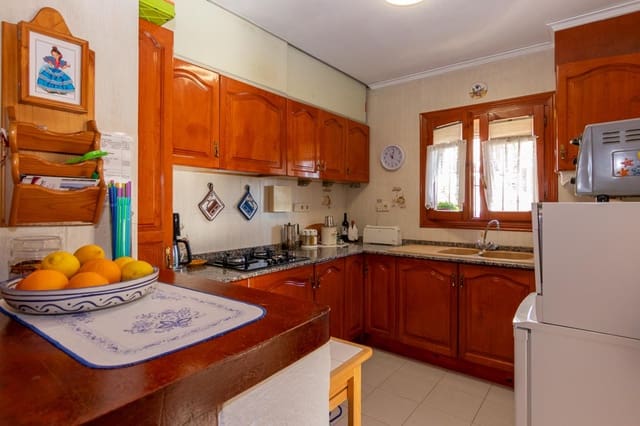 4 sypialnia Willa na sprzedaż w Sanet i Negrals z basenem garażem - 345 000 € (Ref: 8690221)