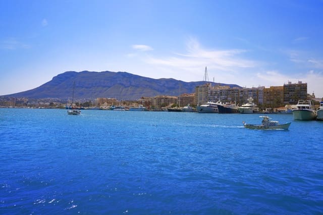 Building Plot for sale in Dénia - € 147,000 (Ref: 8690227)