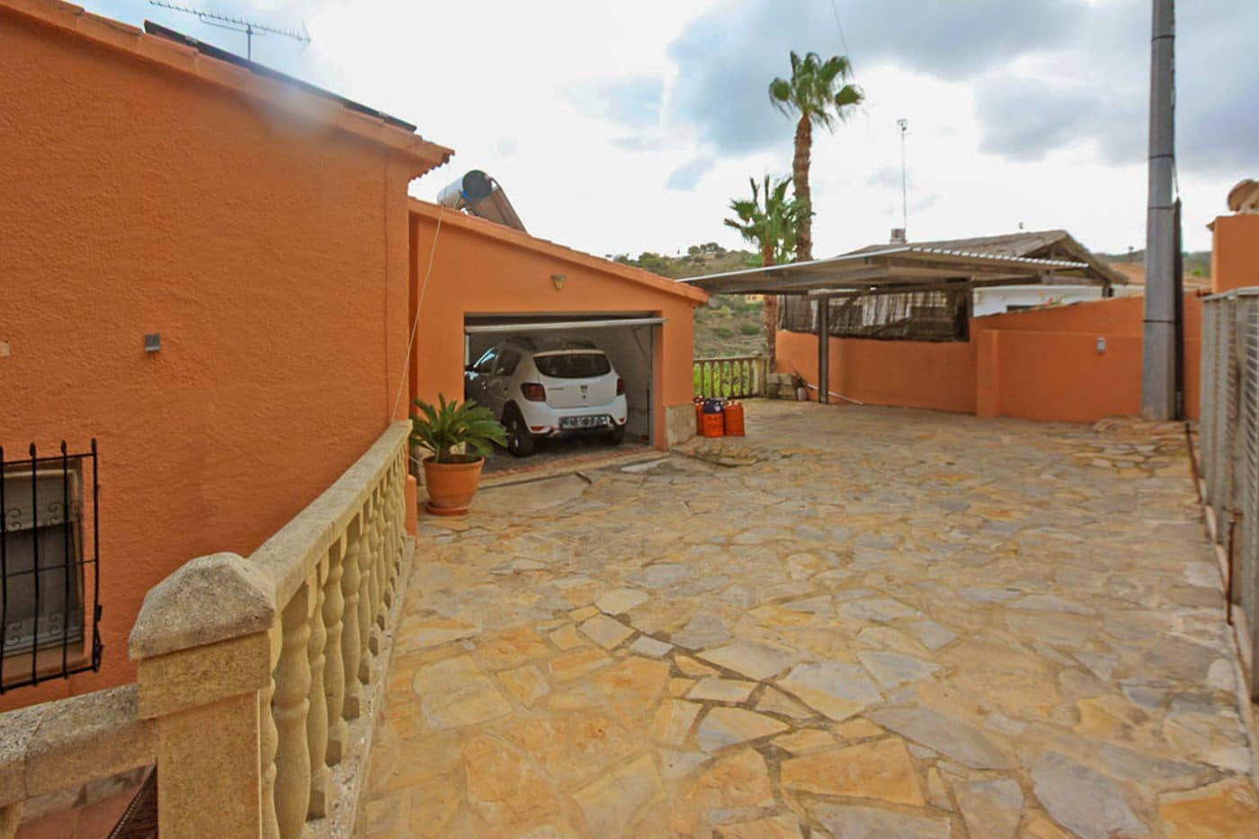 4 bedroom Villa for sale in Denia with pool garage - € 775,000 (Ref: 8690228)