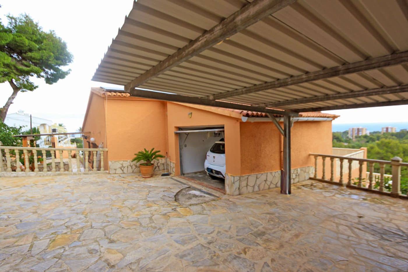 4 bedroom Villa for sale in Denia with pool garage - € 775,000 (Ref: 8690228)