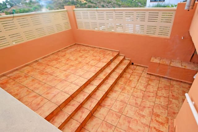 4 Zimmer Villa zu verkaufen in Denia mit Pool Garage - 775.000 € (Ref: 8690228)