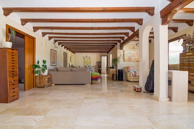 3 Zimmer Villa zu verkaufen in Dénia mit Pool - 895.000 € (Ref: 8835039)