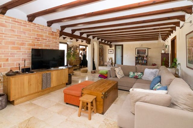 3 Zimmer Villa zu verkaufen in Dénia mit Pool - 895.000 € (Ref: 8835039)