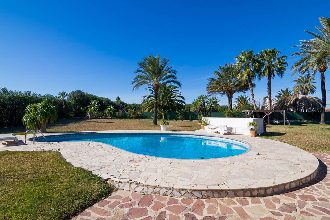 3 Zimmer Villa zu verkaufen in Denia mit Pool - 895.000 € (Ref: 8835039)