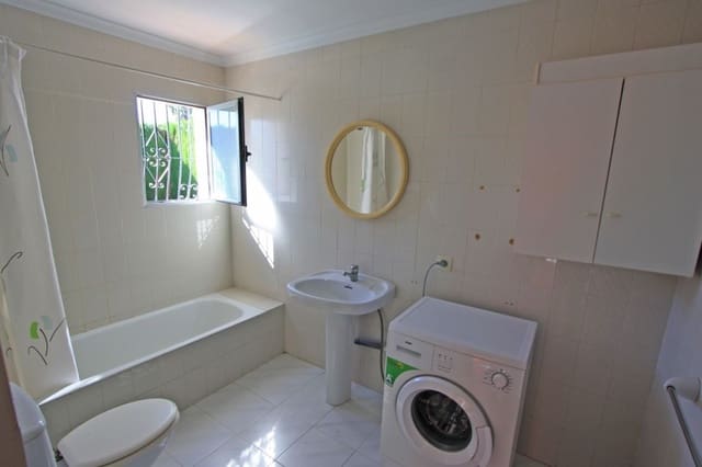 9 Zimmer Villa zu verkaufen in Las Marinas / Les Marines, Dénia mit Pool Garage - 585.000 € (Ref: 8835040)