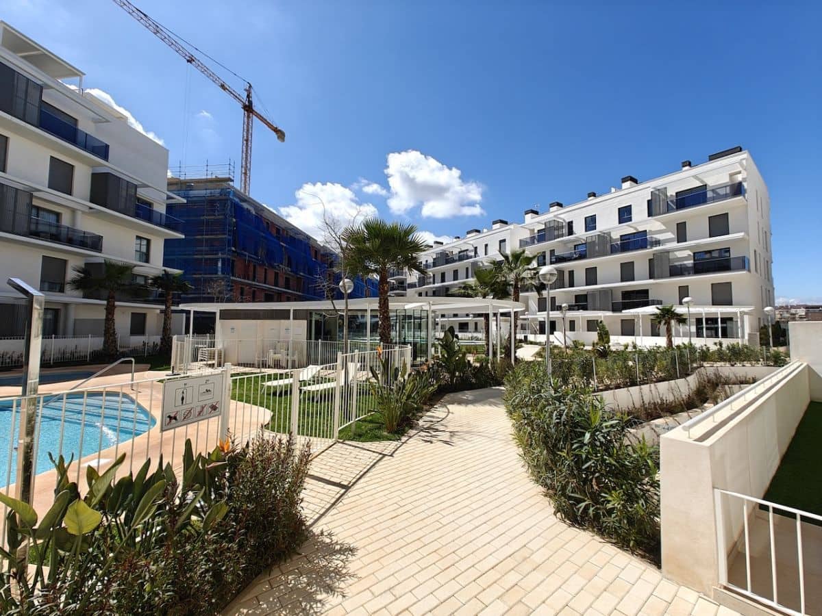 2 soveværelse Lejlighed til salg i Denia med swimmingpool garage - € 320.000 (Ref: 8835045)