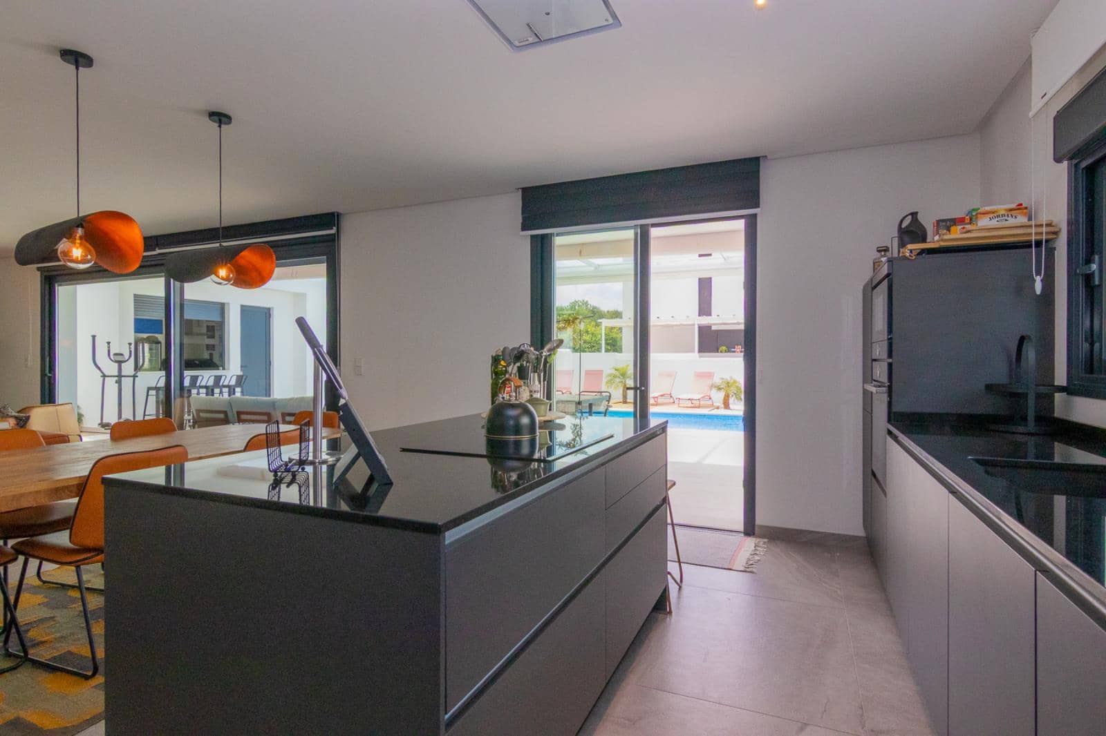 3 Zimmer Villa zu verkaufen in Denia mit Pool Garage - 870.000 € (Ref: 8930255)