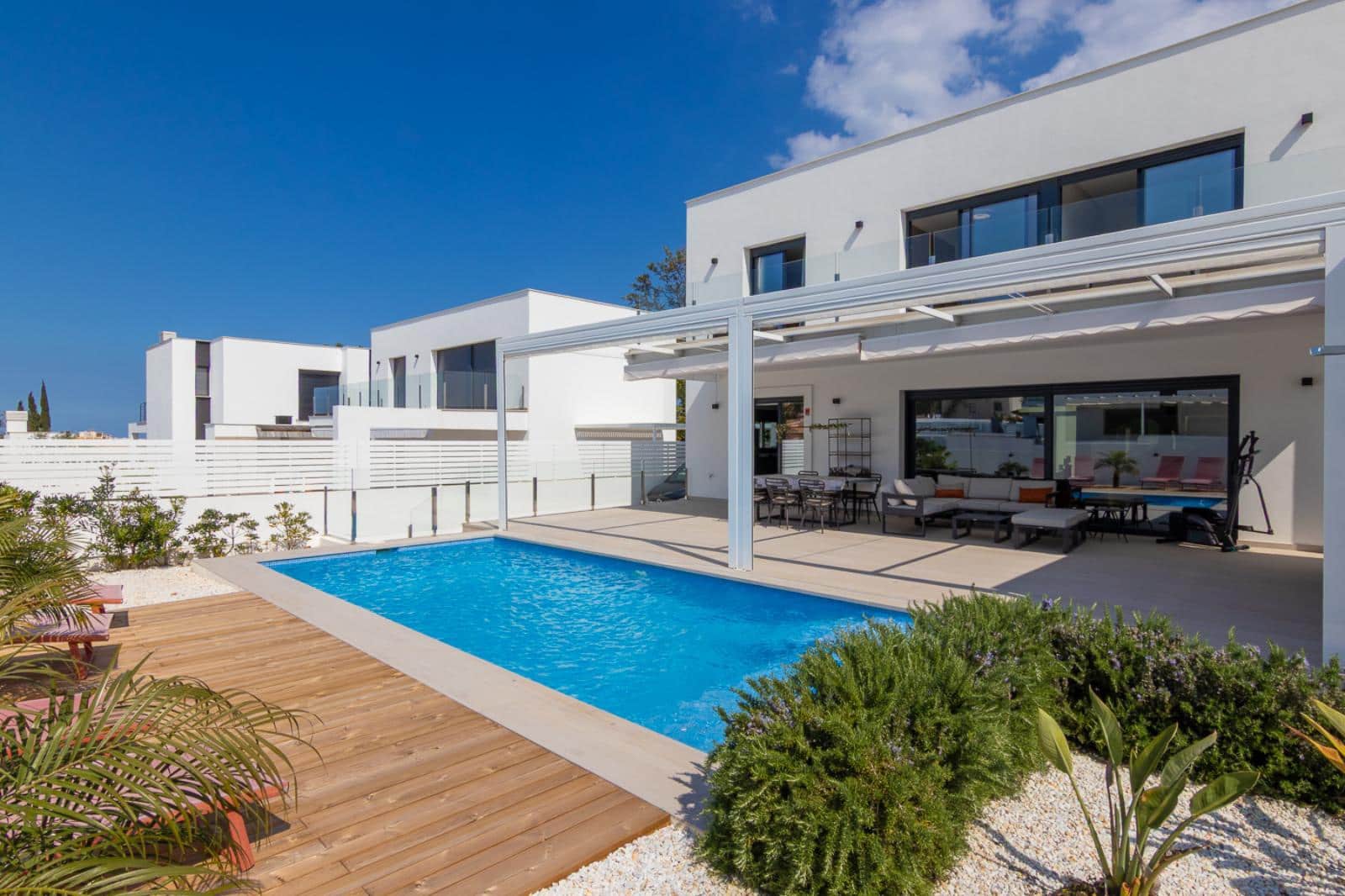 3 Zimmer Villa zu verkaufen in Denia mit Pool Garage - 870.000 € (Ref: 8930255)