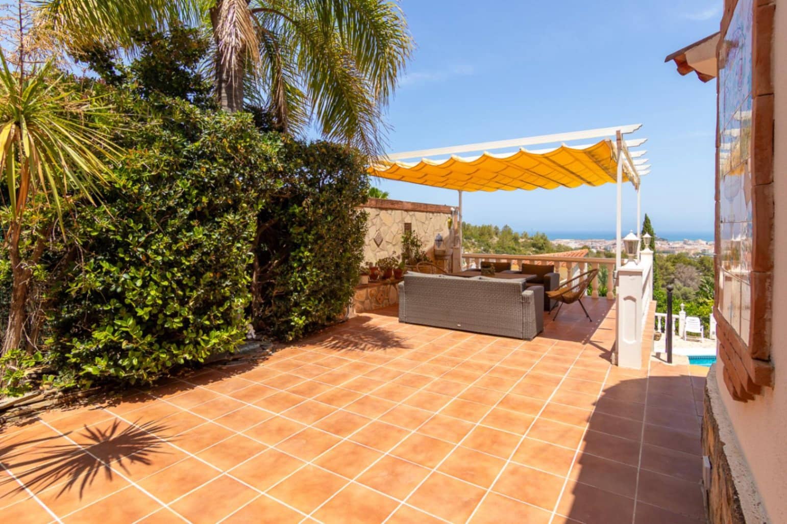 4 bedroom Villa for sale in Denia with pool garage - € 595,000 (Ref: 9105210)
