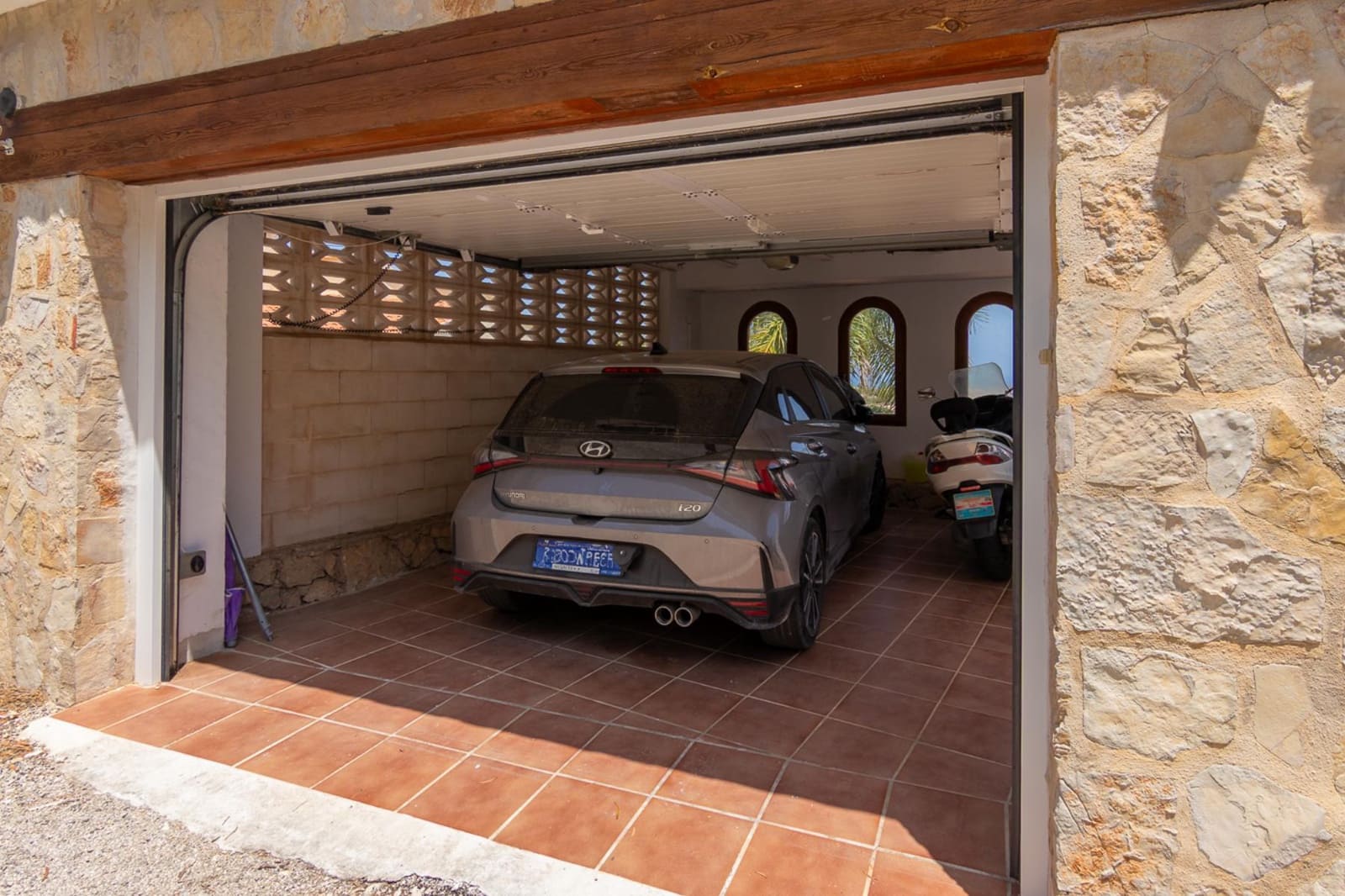 4 bedroom Villa for sale in Denia with pool garage - € 595,000 (Ref: 9105210)