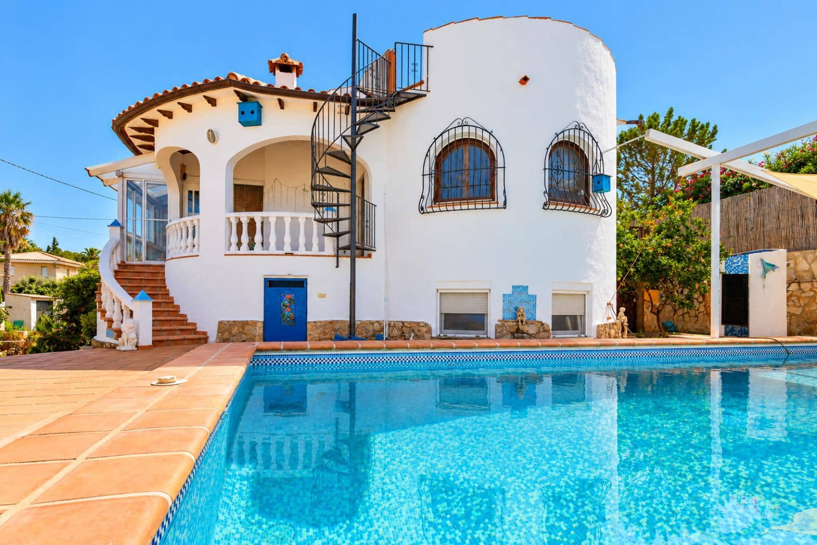 Chalet de 2 habitaciones en Dénia en venta con piscina garaje - 595.000 € (Ref: 9105212)