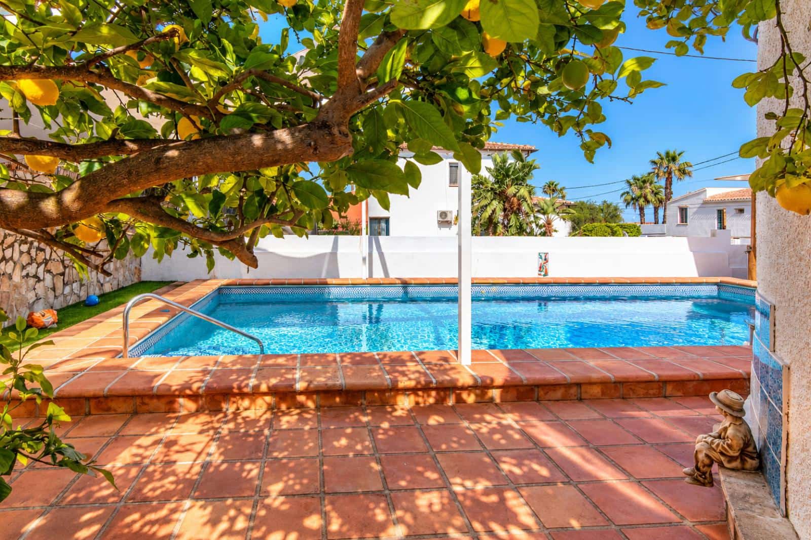Chalet de 2 habitaciones en Dénia en venta con piscina garaje - 595.000 € (Ref: 9105212)