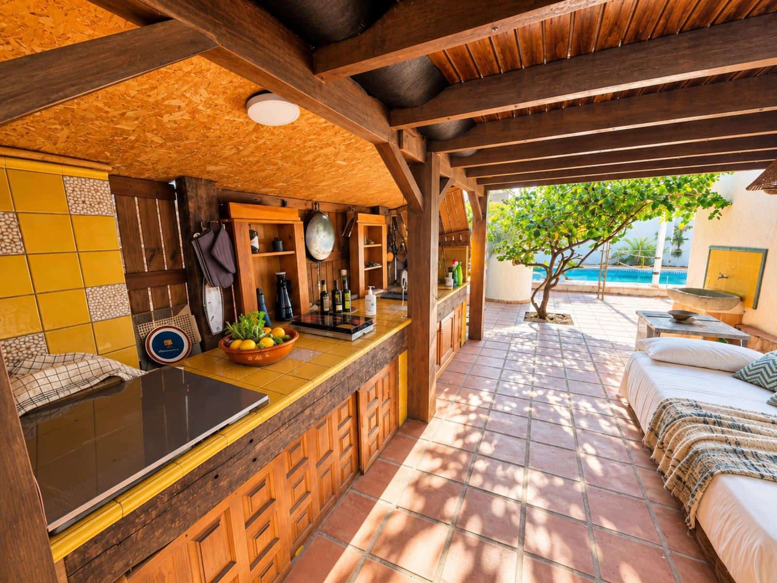 Chalet de 2 habitaciones en Dénia en venta con piscina garaje - 595.000 € (Ref: 9105212)