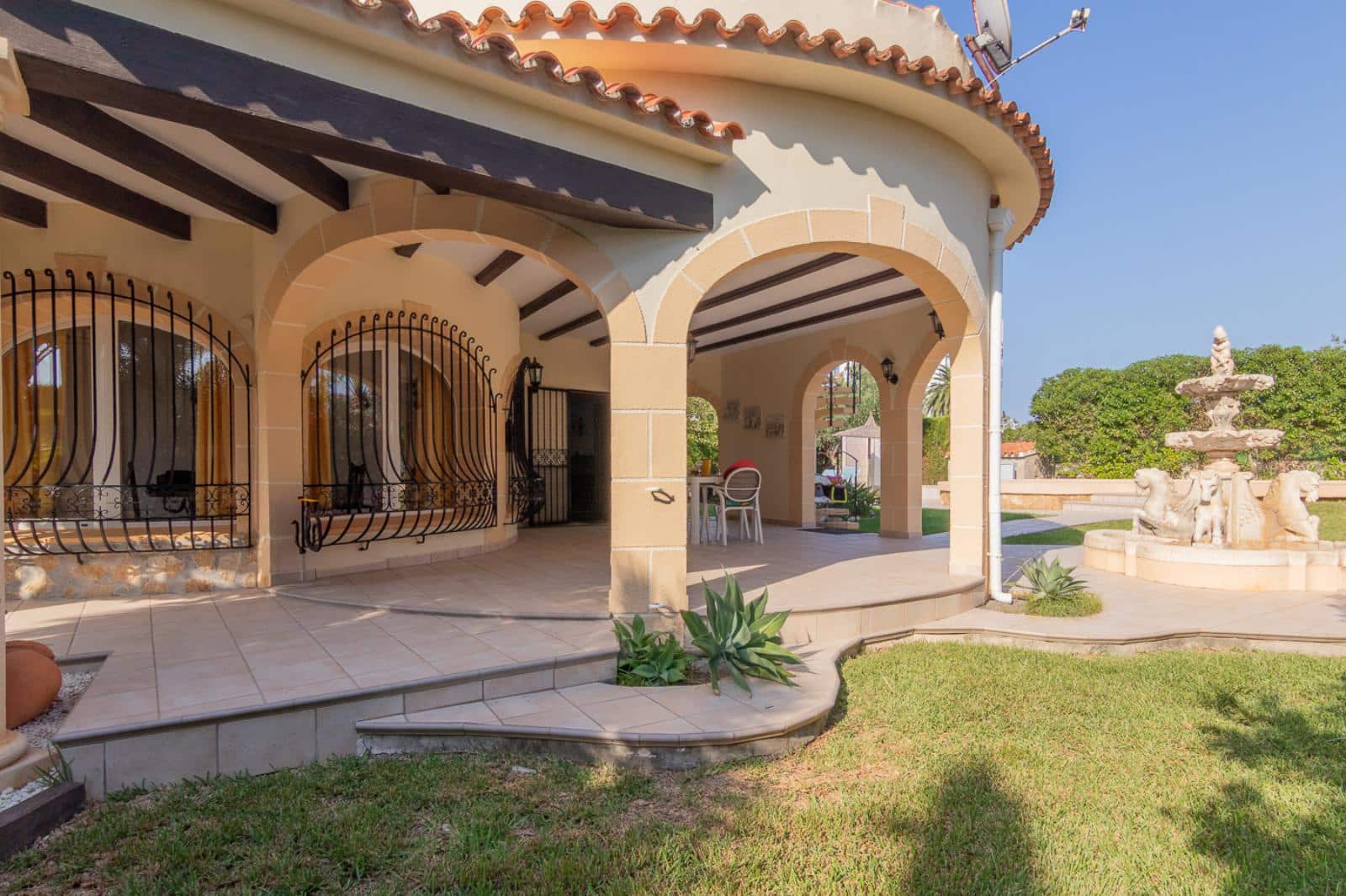 2 Zimmer Villa zu verkaufen in Denia mit Pool Garage - 575.000 € (Ref: 9180441)