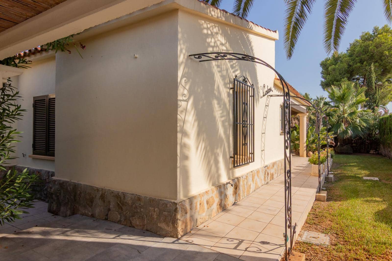 2 Zimmer Villa zu verkaufen in Denia mit Pool Garage - 575.000 € (Ref: 9180441)