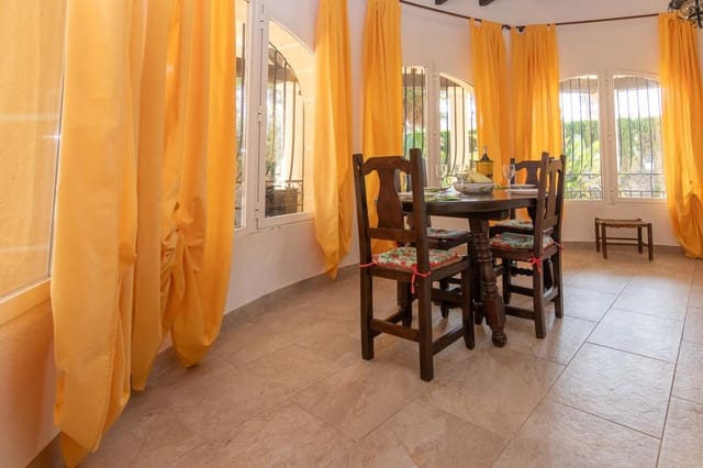 2 Zimmer Villa zu verkaufen in Las Marinas / Les Marines, Dénia mit Pool Garage - 575.000 € (Ref: 9180441)