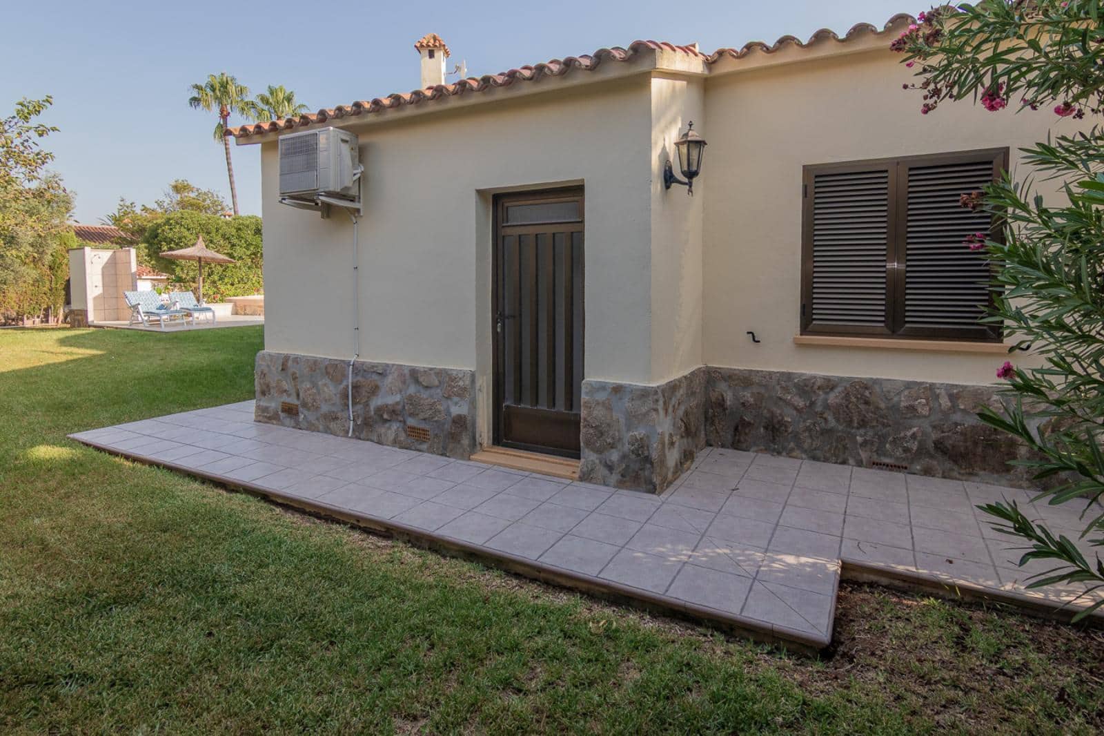 2 Zimmer Villa zu verkaufen in Denia mit Pool Garage - 575.000 € (Ref: 9180441)