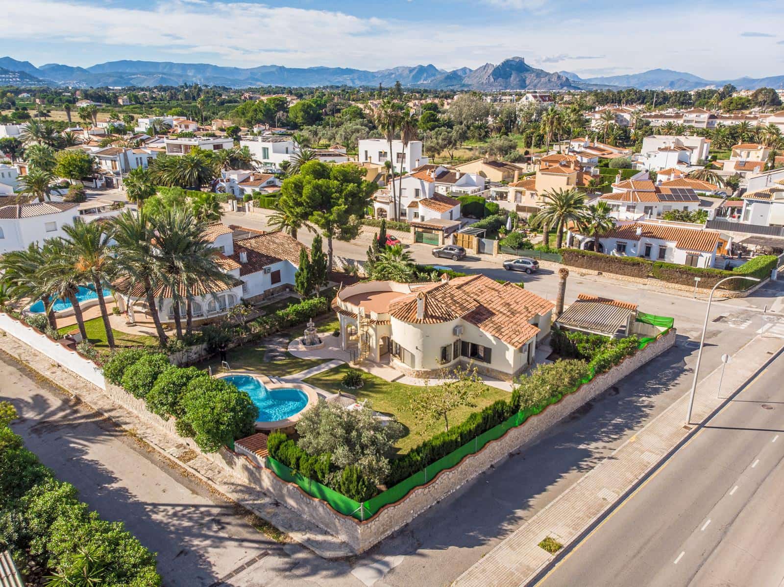 2 Zimmer Villa zu verkaufen in Denia mit Pool Garage - 575.000 € (Ref: 9180441)