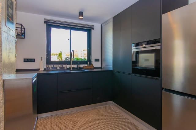 2 makuuhuone Kattohuoneisto myytävänä paikassa Dénia mukana 
autotalli - 478 000 € (Ref: 9180442)